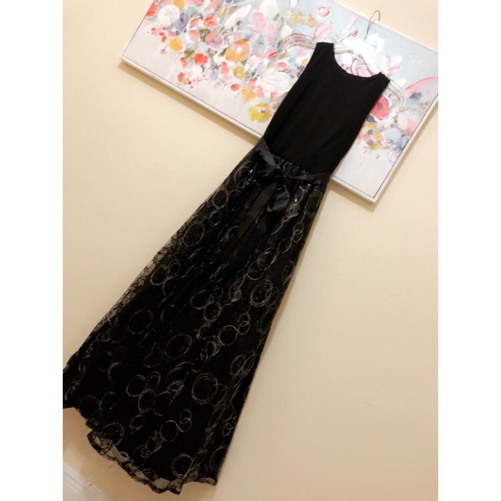 Black and gold party dress size 2